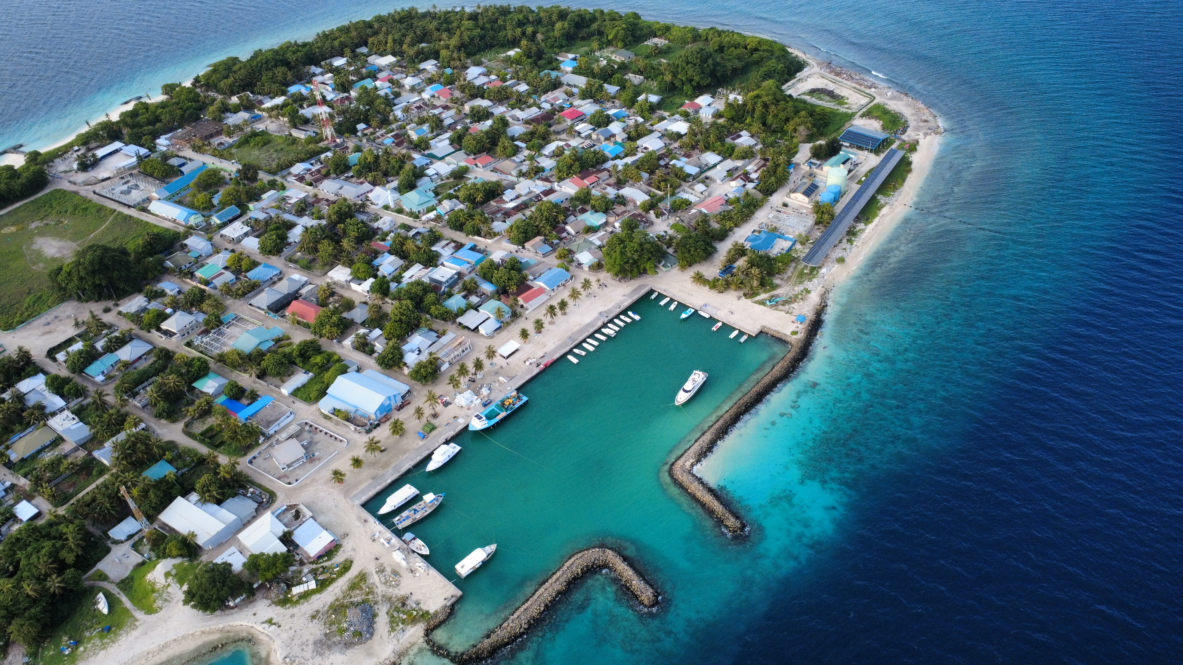 Aerial view of Innamaadhoo from above the lagoon
